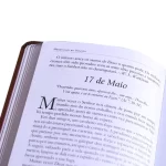 Livro Devocional Mananciais no Deserto Capa Couro - Lettie Cowman - Imagem 4