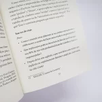 Livro A Lâmina Mais Cortante - Rebeca Souza - Imagem 3